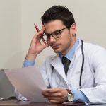 Qual Médico Trata Vícios