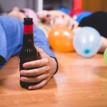 O Alcoólatra Bebe Todos os Dias